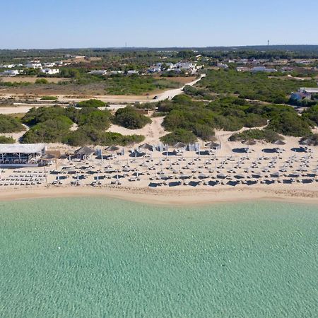 Vidamarina - Camere Al Mare Torre Lapillo Buitenkant foto