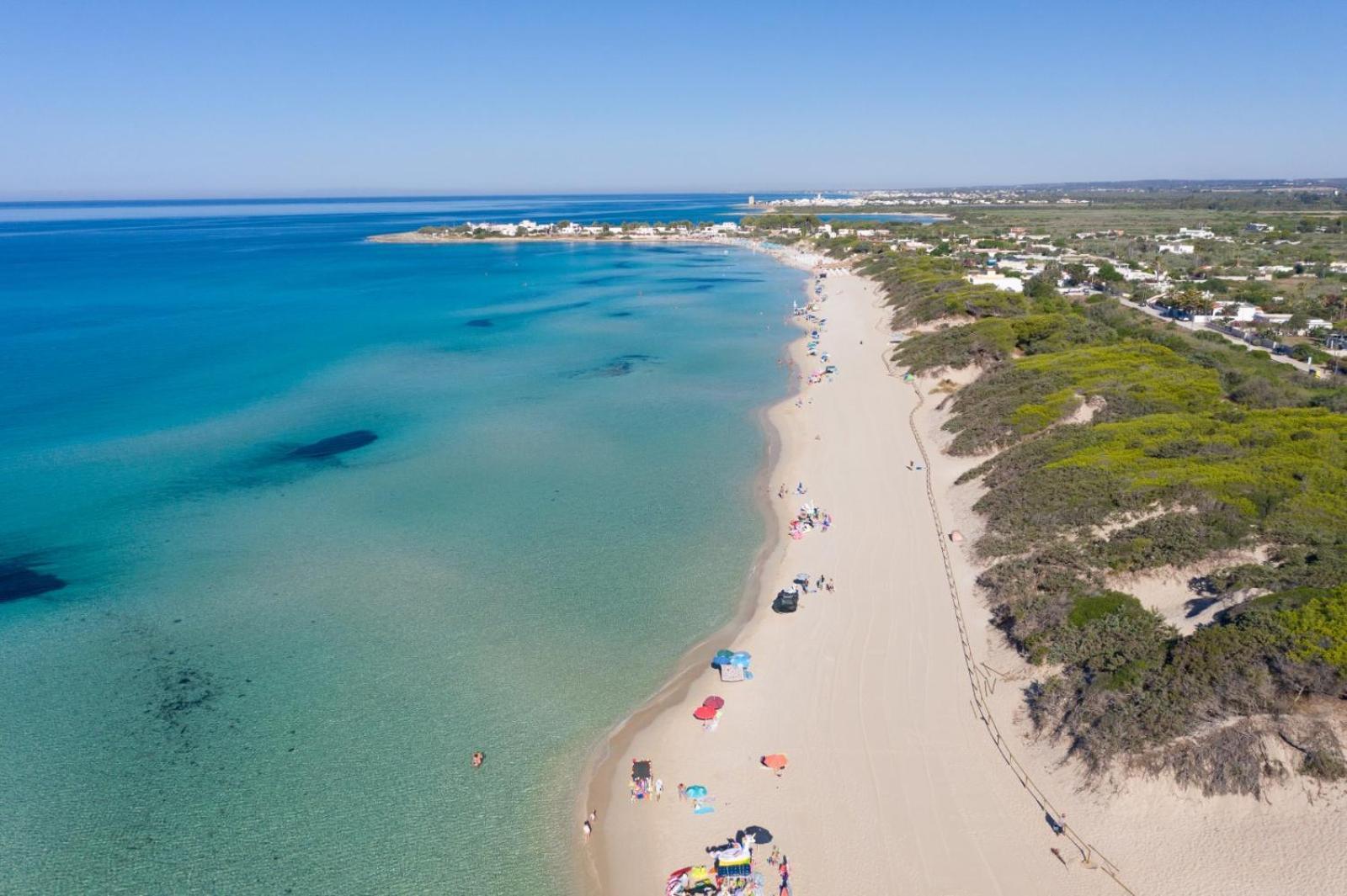 Vidamarina - Camere Al Mare Torre Lapillo Buitenkant foto